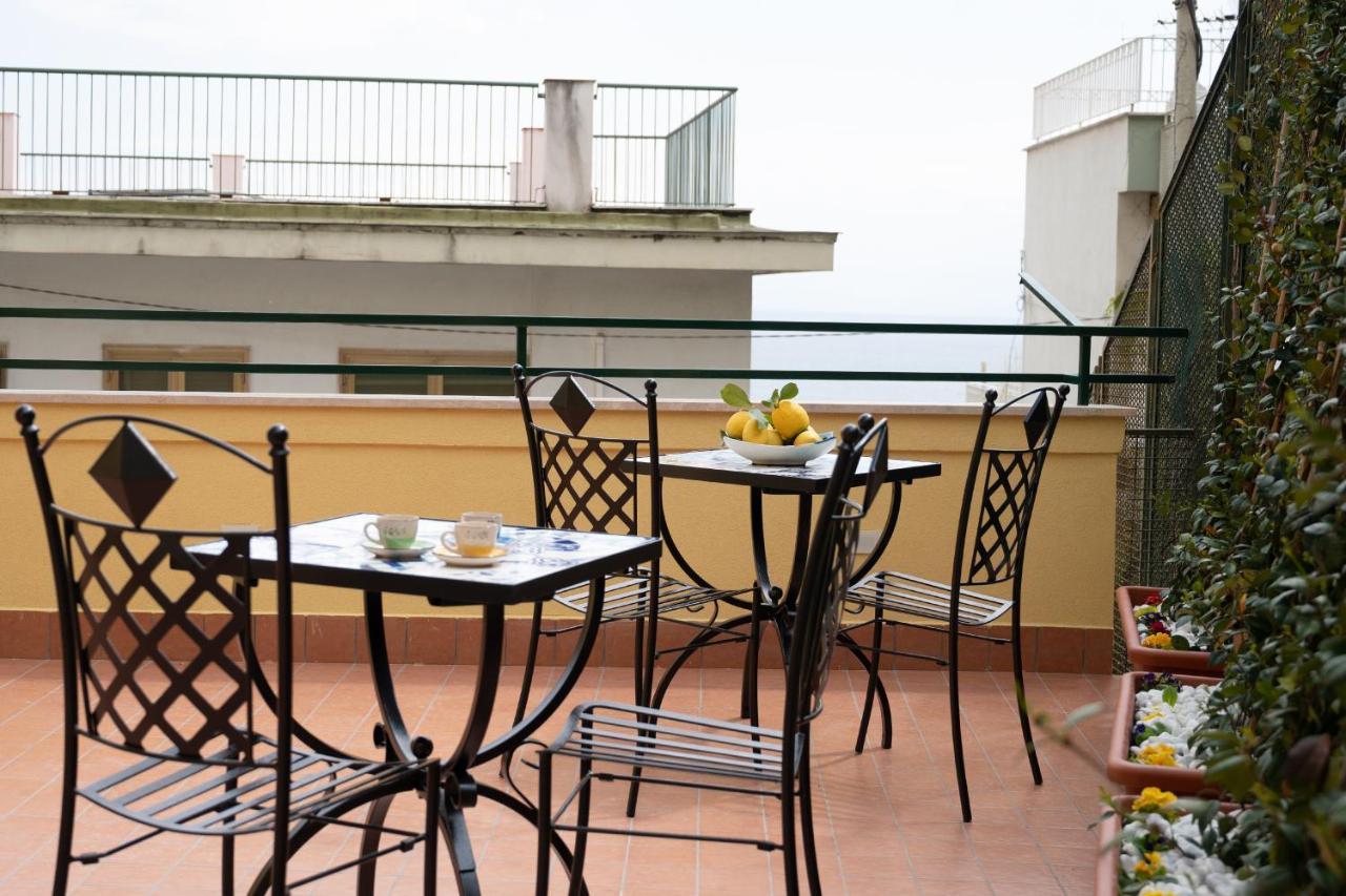 B&B Diemme Amalfi Coast Vietri Bagian luar foto